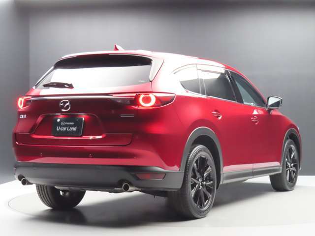 弊社下取りワンオーナー車の、CX-8が入荷！2列目ベンチシートの7人乗りで、エンジンは2.5Lガソリンエンジンを登載した3列SUVです。走行距離なんと5千kmのお奨め車！ぜひご検討ください。