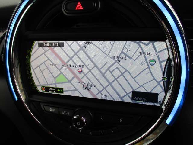 純正　社外SDナビゲーション搭載車！ナビさえあれば広範囲に行動が出来ます。モデルによりダビング機能が備わっている物もありますのでお好みの音楽を視聴しながら快適な運転をお楽しみください。
