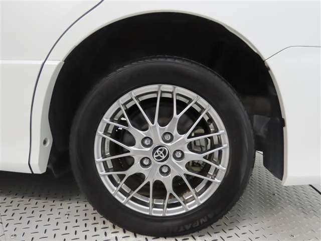 中古車の販売は原則として実車を見てからとさせて頂いております。是非見に来てください！