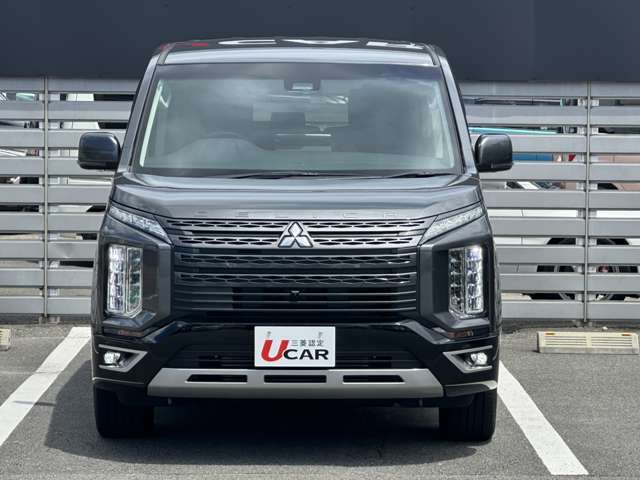 ヘッドライトはLEDで明るく夜の運転も安心ですね♪
