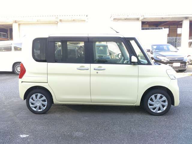 ご成約のお車は内装の清掃、外装の洗車など行ってお渡ししております。磨き作業、コーティングなどもお気軽にご相談下さい。