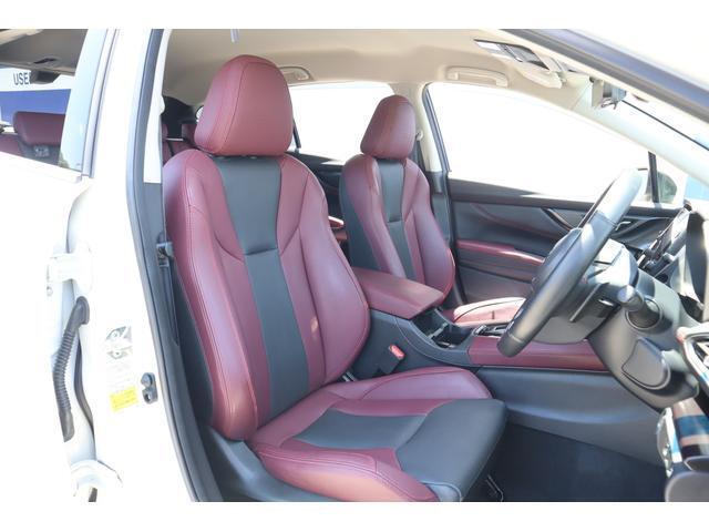 運転席も気になる様な大きなダメージ無く綺麗な状態が保たれております！パワーシート＆シートヒーター装備！