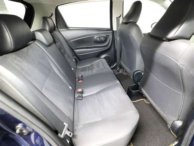 もちろん後席もきれいにリフレッシュ済み☆徹底洗浄、消臭・除菌も実施済みです。是非ご覧になってください♪