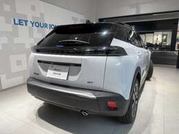 耐久性に優れたコーティングを低価格にてご用意致しております。愛車をいつでも気持ちよく乗っていただくために、納車時の施工をオススメしております。