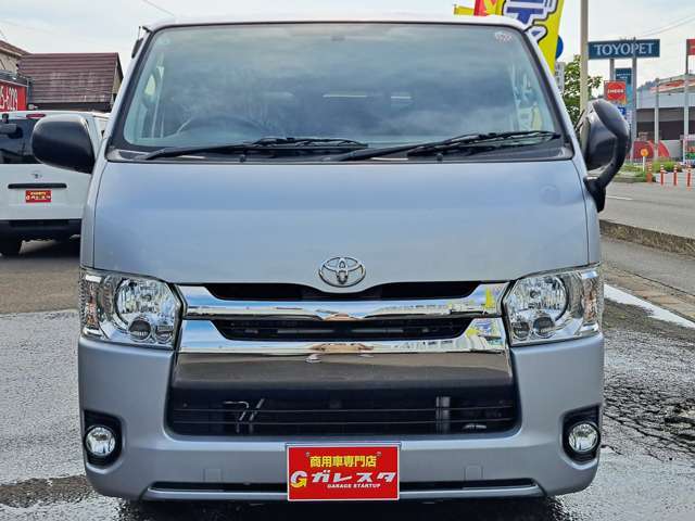日本全国からの厳選仕入！価格・年式・車両状態・走行距離・グレード・ボディカラー・ドア数・乗車定員数など、ハイエースに特化したこだわりの品揃え！お目当ての1台が見つかります！業販も大歓迎！