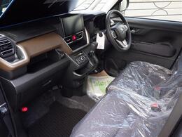 メーカーオプションディスプレイオーディオ！