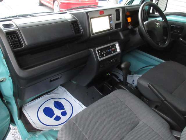 もちろん今お乗りいただいているお車を買取、下取りも行っております♪大切な愛車だからこそしっかりと査定させていただきます！査定のみでももちろんご対応させていただきます♪