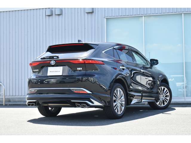 人気のハリアーが入庫しました。是非現車を見にご来店ください。