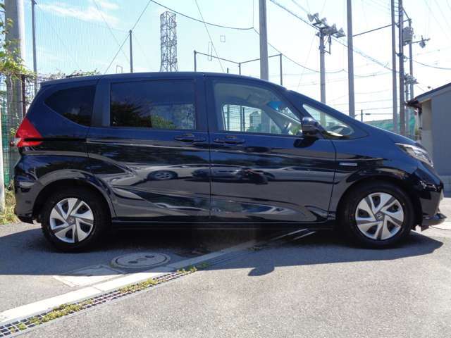 下取車のご相談もお任せください。日本の車が海外へ流出する現状を考慮し、買取を強化しています。お客様の車が適正価格で評価されるよう、最善を尽くします。
