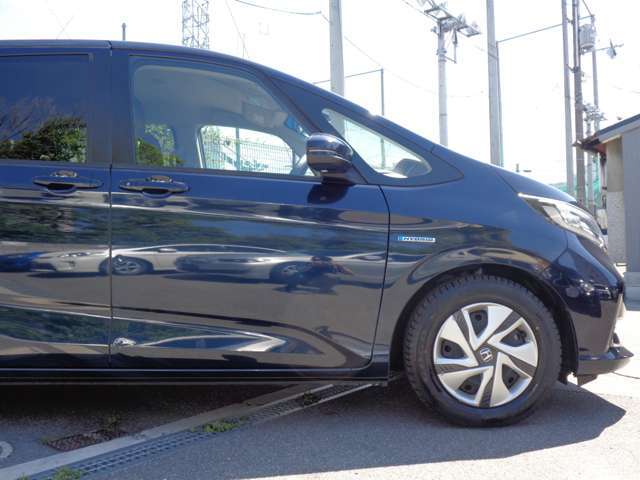 気になる車両などあれば、すぐにお問合せ下さい！右のカーセンサー専用ダイヤルからお電話いただくとスタッフがご質問にお答えいたします。