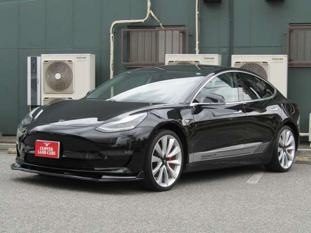 【初めてご購入の方】当社ホームページ「クローバーランドカーズ」で検索！☆簡単審査！全車両ローン仮審査機能付き　☆ご来店予約　☆新着車両　☆ご購入の流れ　など情報満載です。LINEでのお問合せもOK