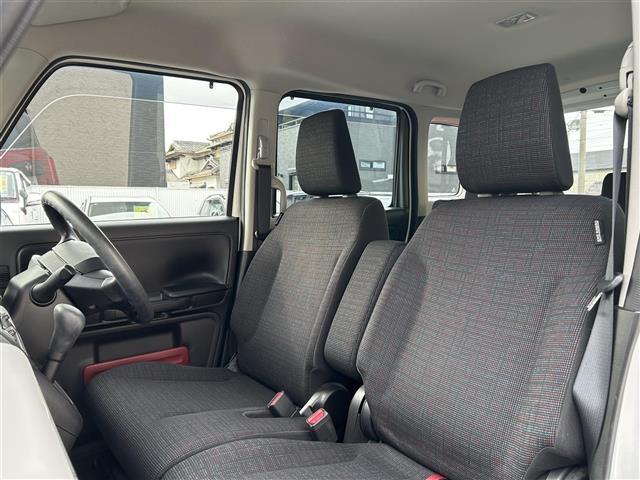 気になる車はすぐにお問い合わせください！画面右側の0066から始まる無料ダイヤルからお問い合わせ下さい！専門スタッフがお車のご質問にお答えいたします！