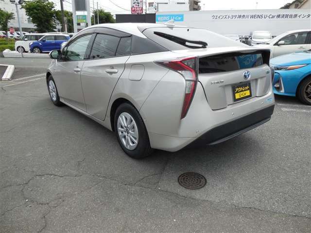 弊社の商品車両は横浜本牧にあります本部で隅々までチェックを行い、トヨタの厳しい商品基準をクリアした車両を展示しています。ご安心してお選びいただけます。