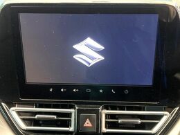 【メーカー純正ナビ】インテリアに溶け込むスタイリッシュな「専用設計」メーカーナビを装備♪視認性や操作性など基本性能にも優れ、より上質なカーライフをお楽しみいただけます。