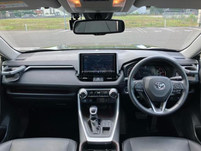 「この車の写真をもっと見たい」「状態が気になる」「この装備はついている？」どんな小さな疑問でもお気軽にお問い合わせください！