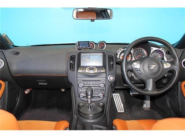 周りの使用感も少なく、状態の良いお車です！ご不明点やご来店のお際は是非お電話でご連絡下さい！