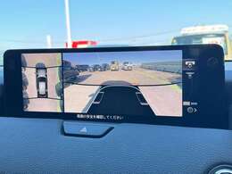 『パノラミックビューモニター』360度カメラも装着されております！車内のスイッチで切り替え可能です！リバース時には、自動でバックカメラと併用で映し出されますので、全周囲を確認しながら後退可能です！！！