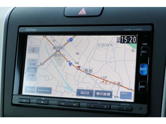 ナビはホンダ純正メモリーナビを装着。フルセグTVやDVDも視聴出来ます。Bluetooth接続も可能です。