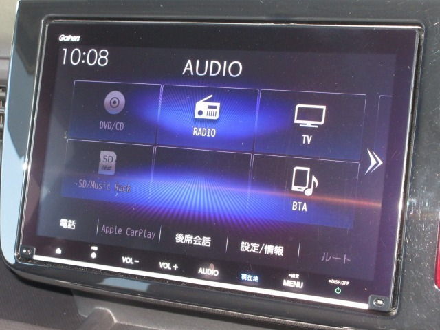 ナビゲーションはギャザズメモリーナビ（VXM-217VFNi）を装着しております。AM、FM、CD、DVD再生、Bluetooth、音楽録音再生、フルセグTVがご使用いただけます。