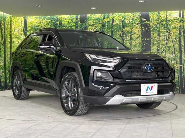 大好評のボディコーティング「弾スプラッシュコート」もご納車までに施工可能。通常のガラスコートと異なる、耐久年数6年の無機質ガラスコーティングが、ボディをキレイな状態に保ってくれます。