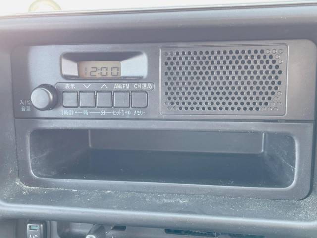 お好きな音楽を車内でお楽しみいただけます♪スピーカー交換・ウーハー追加などの音質向上や、最新ナビ・後席モニター等の取り付けも是非ご相談ください！