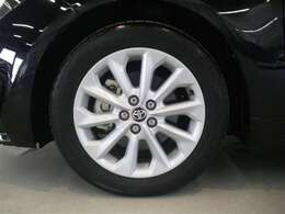 安心2.☆車両検査証明書付き☆　トヨタ認定車両検査員による厳正な検査！修復歴はもちろん、わずかなキズも正しくお伝えします！　クルマの状態がひとめでわかります。