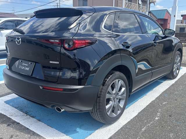 アフターメンテナンスを重視するお客様には、【パックdeメンテ】プログラムをご用意。車検までの点検整備料金（エンジンオイル・フィルター交換含む）がセットになったお得なプランです♪