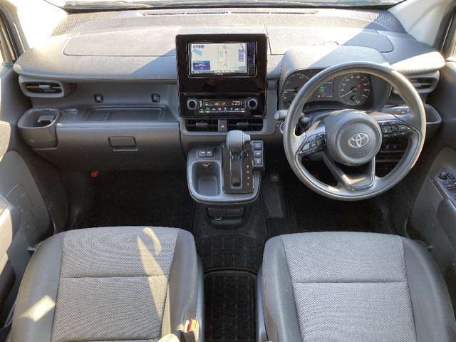 ●全国各地から良質車だけを選ぶ目利きの仕入れスタッフ☆さらに国家整備資格者が、その車を徹底してチェックしています！！