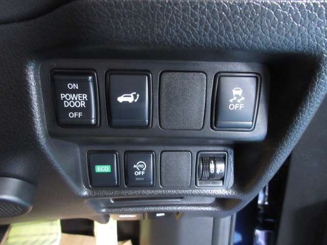 どなたにも機能的で使いやすく、スタイリッシュです。シンプルな構造なのに機能的で、ドライブを盛り上げてくれる相棒になってくれることでしょう！