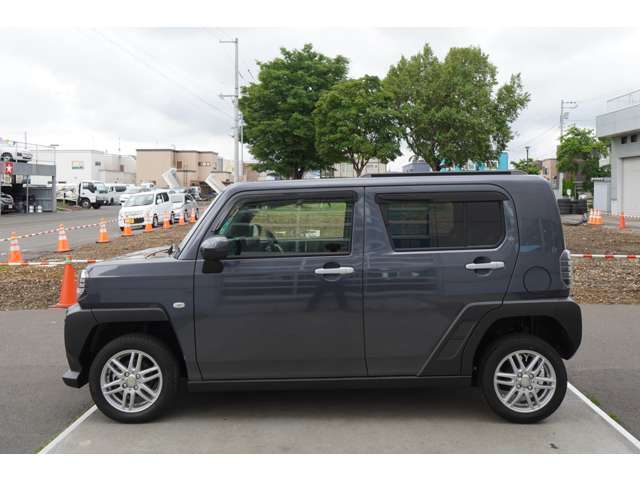 こんにちは、北日本自動車共販です！この度は数ある中古車販売店から当店のお車をご覧いただき、誠にありがとうございます。