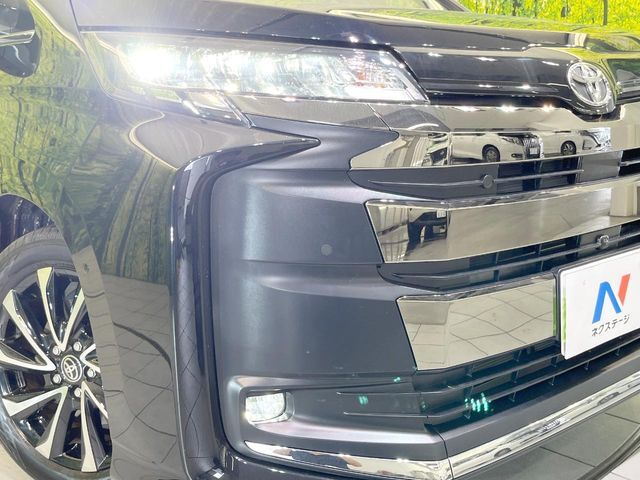 【LEDヘッドライト】悪天候や夜間走行時も良好な視界を確保し安心して運転できる高輝度LEDヘッドライトを装備！点灯速度が早く、消費電力も抑えられています。