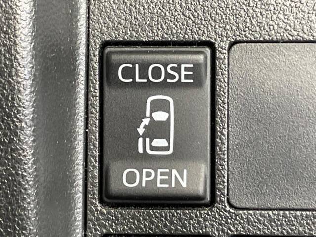 【パワースライドドア】スマートキーや運転席のスイッチでスライドドアの開閉が可能♪電動だから力を入れてドアを開ける必要が無く、小さいお子様でも、重い荷物を持っている時もラクに開け閉めできます♪