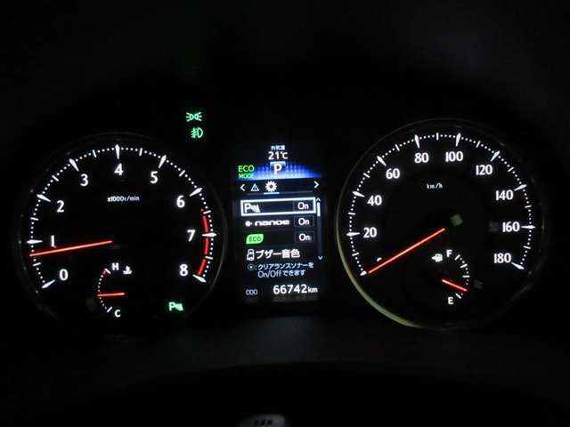 只今店頭にて展示中。　是非この機会に現車確認を。ご来店心よりお待ち申し上げます。