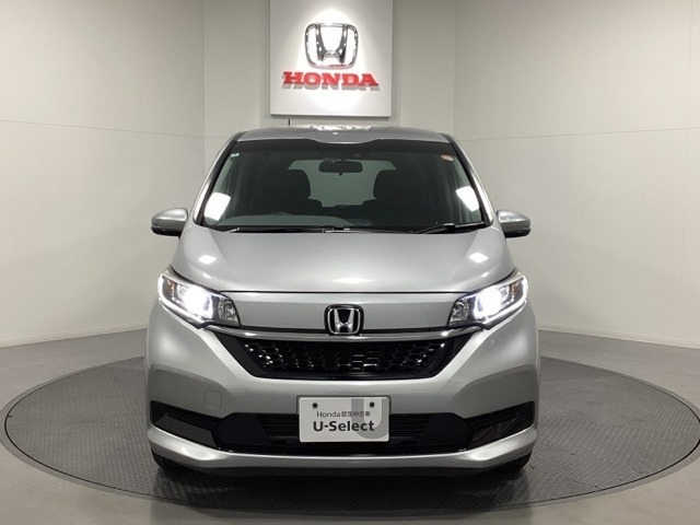 【Honda認定中古車 U-Select】　エンジン、オーディオやカーナビ(社外品は除く）に至るまで保証をお付け致します。全国のホンダディーラーで保証と整備が受けられます。