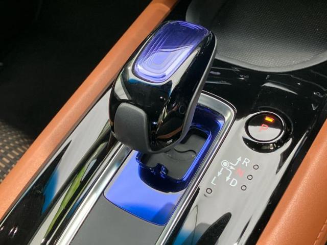 国産車から輸入車まで多様なお客様のニーズのお応えできるように、全国規模で豊富な在庫展開！車のことならWECARSへ！