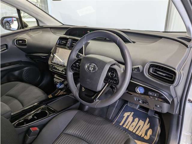 見通しのよいすっきりとした視界で、誰でも運転しやすいです。運転のしやすさは疲れにくさにも繋がりますよ♪