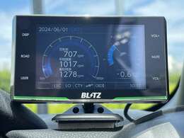 こちらのお車にはBLITZのレーダー探知機が装着されております。事前に取締装置を発見することで安全運転を促してくれる点や制限速度が変わった時や事故の多いポイントに入った時に音声で知らせてくれます
