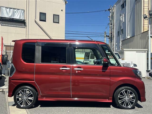 気になる車はすぐにお問い合わせください！画面右側の0066から始まる無料ダイヤルからお問い合わせ下さい！専門スタッフがお車のご質問にお答えいたします！