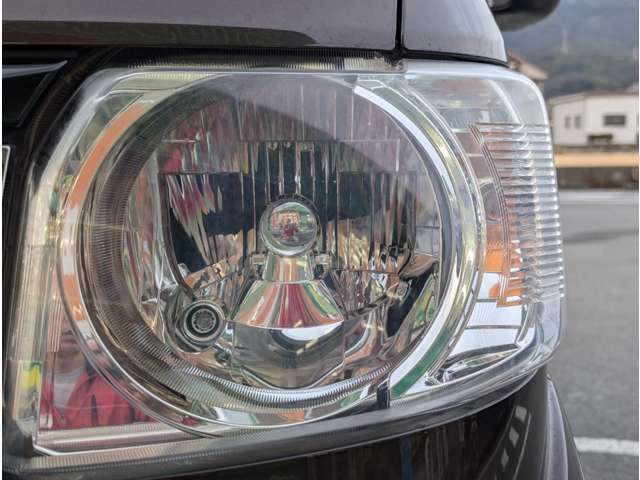 HID・LEDに変更やヘッドライト黄ばみ取り、ライトコーティング等お気軽にご相談ください。