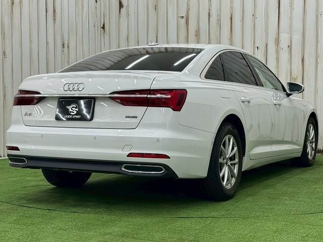 自動車と一緒に任意保険もご相談下さい。専任スタッフがお車に合った内容をご提案させていただきます。