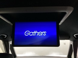 リア席モニターがあれば、後部座席でも大画面で映像を楽しめます♪