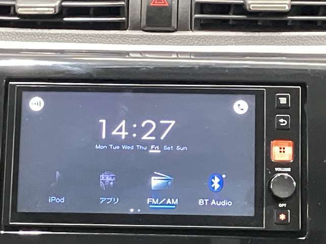 日産純正ディスプレイ付ラジオ！好きな音楽やラジオを聴きながらドライブを楽しみましょう♪