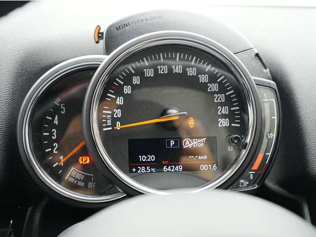 「キズやエンジンの状態は?」「イヤな臭いはしない?」「修理歴や水没車じゃないか気になる！」どんな小さな不安でもお答えします。お気軽にお問い合わせください！