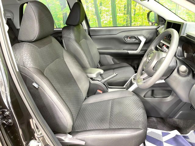 もちろん車内はキレイです♪よりクリーンな状態をキープしたいお客様には『ナノゾーンコート』がおすすめ！新型コロナウイルス対策や、除菌・消臭に効果を発揮し多くの方にご好評いただいております。