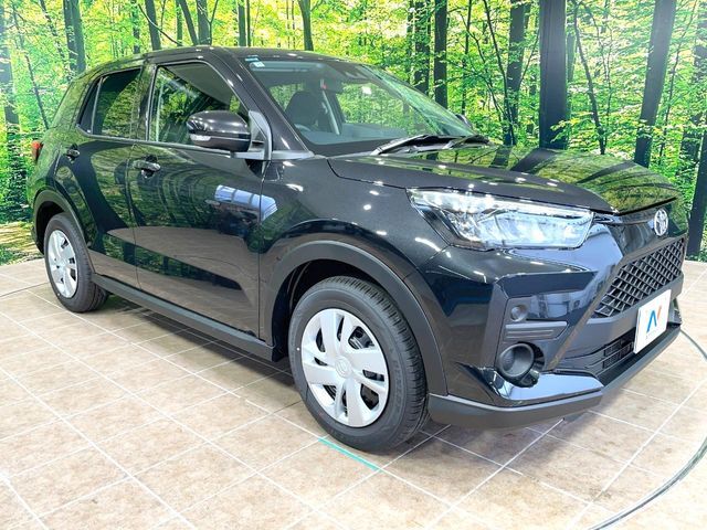 高透明度のガラス皮膜で撥水はもちろん、上質なツヤ・光沢を実現。紫外線や酸性雨から大切な愛車を保護し、色あせ・劣化を防止。「弾スプラッシュコート」、「弾プリミッサコート」からお選びいただけます。