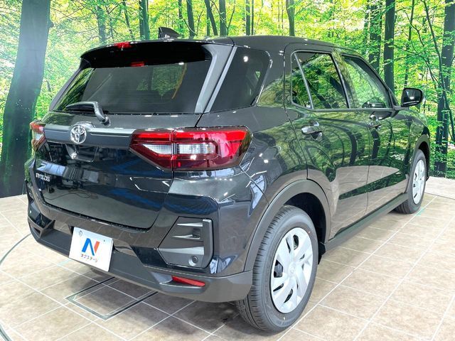 ☆全国のネクステージからお取り寄せが可能※！遠方の店舗に展示してあるクルマが気になる場合も、最寄りの店舗でご覧いただくことが可能です！是非私たちに要望をお聞かせください！※別途費用