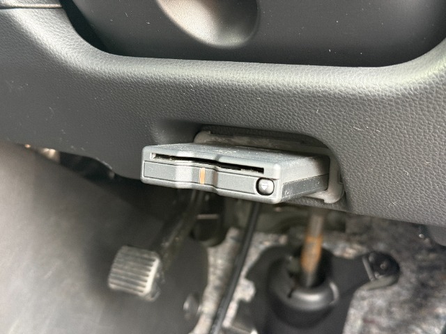 高速道路の通行に便利なETCを装備！セットアップを行えば即ご利用いただけます。