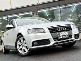 アウディ A4アバント♪1800ccターボの1.8TFSI♪走行距離71,000kmと低走行♪運転席＆助手席は電動シート♪純正ナビ装備で便利なバックカメラ付♪純正17AWやHIDヘッドライト、ETCにスマキーなど装備も充実♪