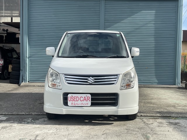 当社は全車に安心の支払総額表示！購入の際に必要な手数料や税金も明記してありますので、ご予算に合わせての検討が可能です。（支払総額は当社所定管轄区内に限ります）