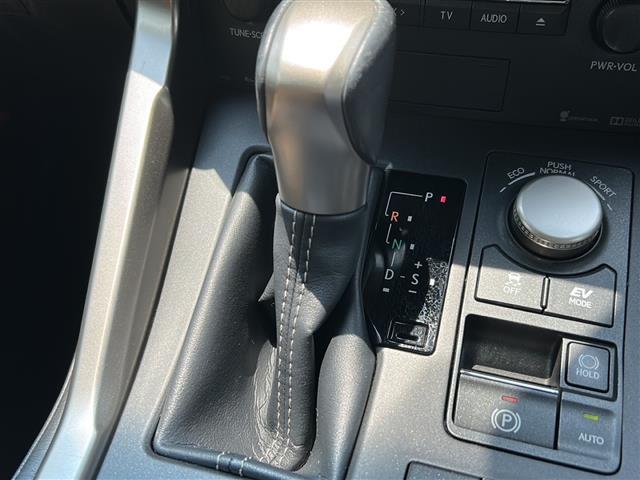 修復歴のある車は販売いたしませんのでご安心ください。厳格な検査をクリアした安心できるお車をご提案させていただきます。